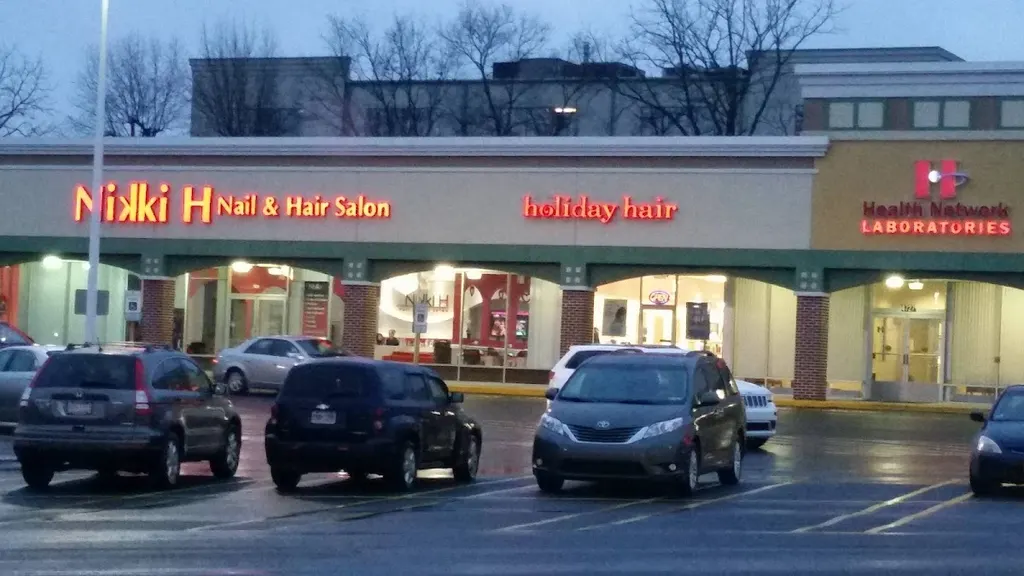 HOLIDAY HAIR — Hair salon in Allentown